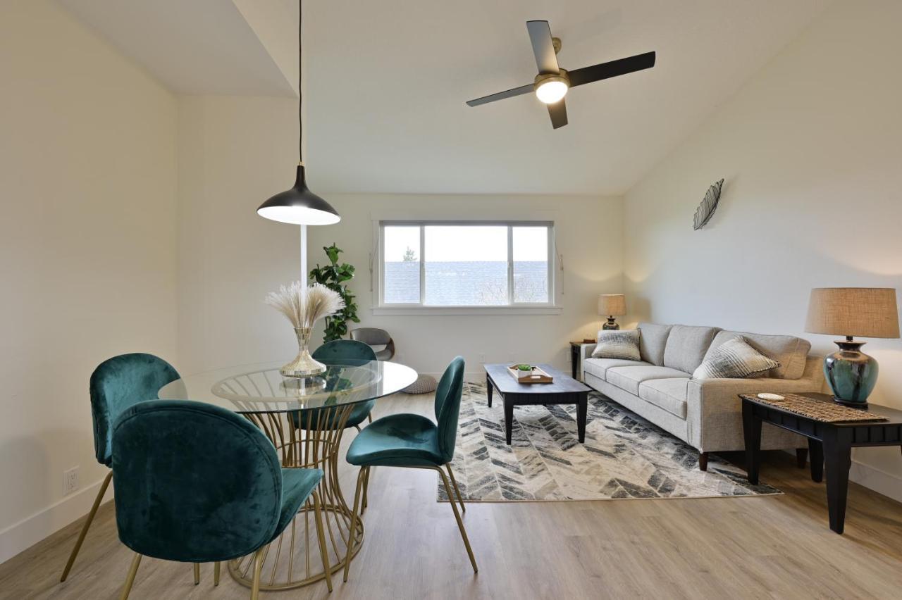 הוילה סאלם Modern Upstairs Loft - Newly Renovated! מראה חיצוני תמונה