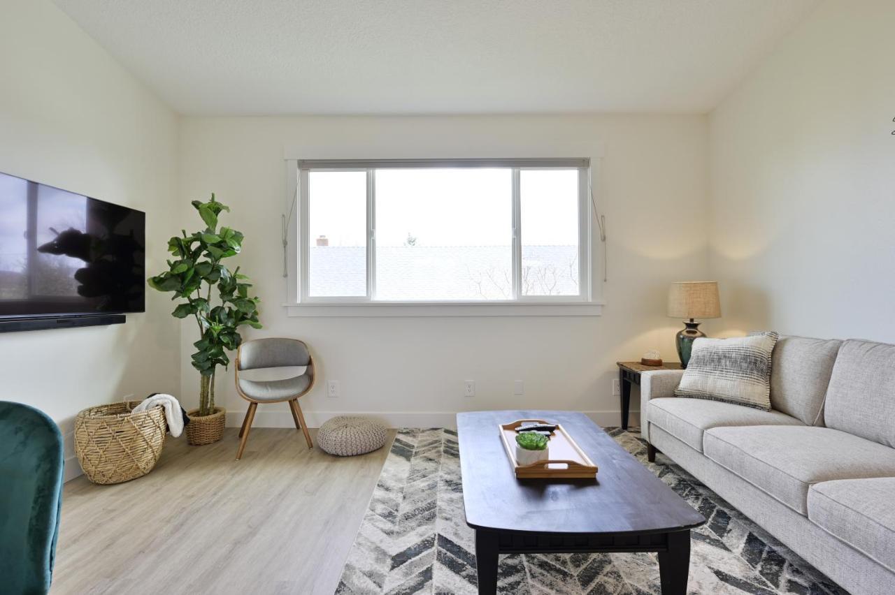 הוילה סאלם Modern Upstairs Loft - Newly Renovated! מראה חיצוני תמונה